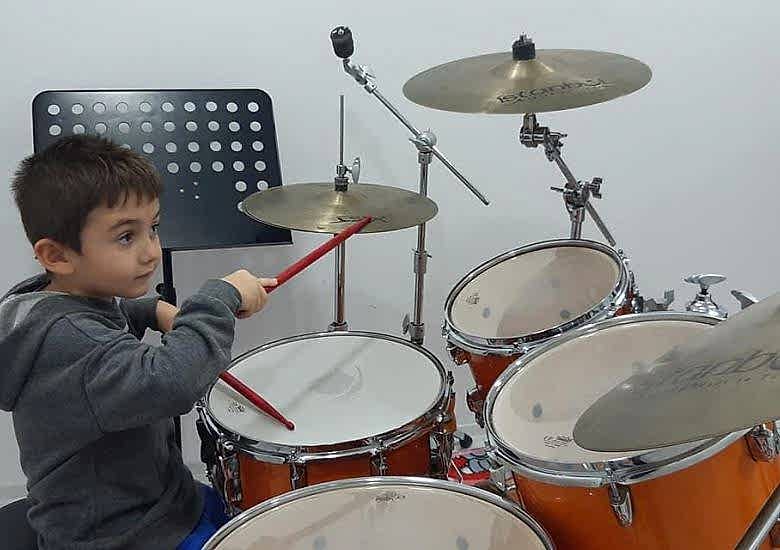 Enstrüman Öğrenmek Zor Mudur? Ne Kadar Sürede Öğrenirim? Yapabilir miyim?